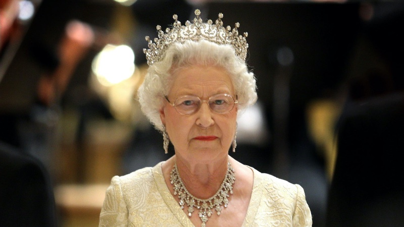 Buckingham Sarayı: Kraliçe II. Elizabeth hayatını kaybetti