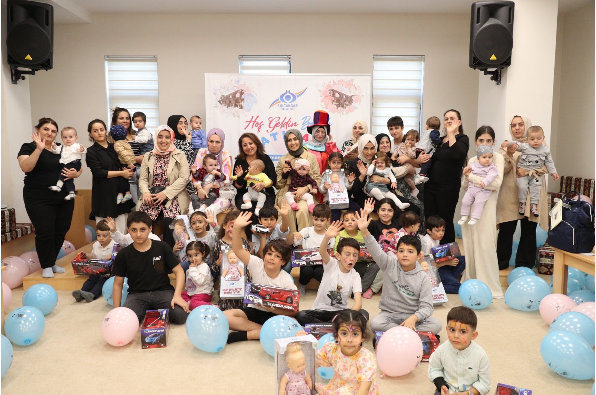 Sultangazi Belediyesi, yeni bebek heyecanı yaşayan ailelerin mutluluğuna ortak oluyor